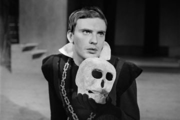 Jean-Louis Trintignant dans Hamlet